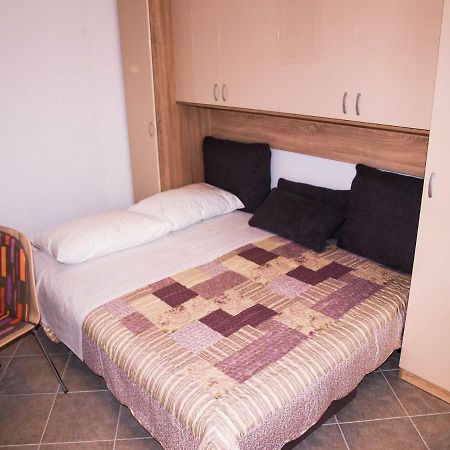 House Nataniel In Omis Near Sea Apartment Bagian luar foto