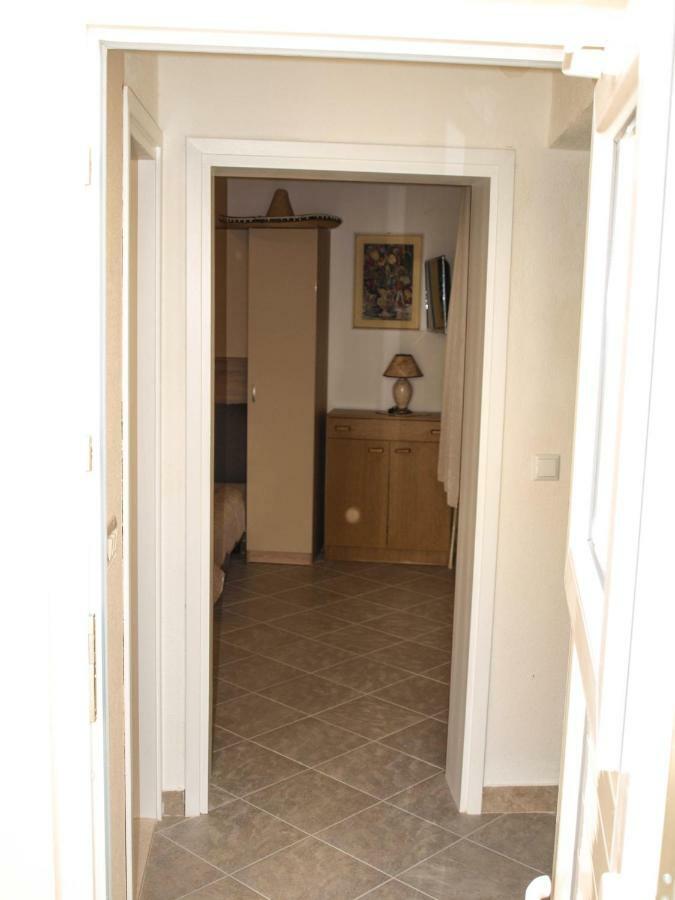 House Nataniel In Omis Near Sea Apartment Bagian luar foto