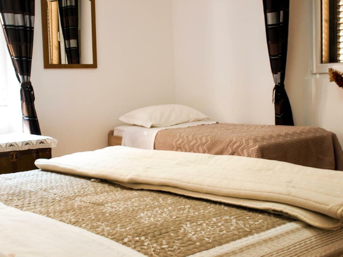 House Nataniel In Omis Near Sea Apartment Bagian luar foto
