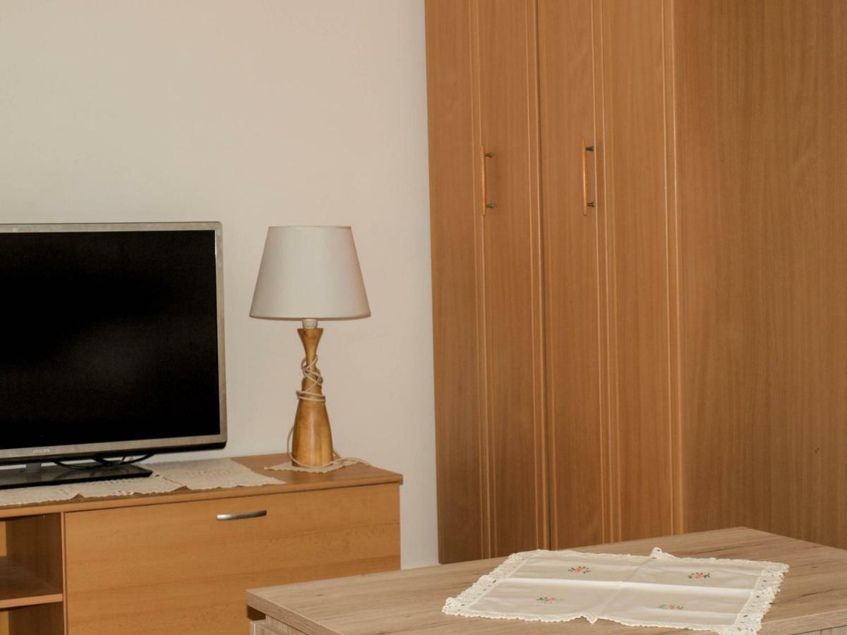 House Nataniel In Omis Near Sea Apartment Bagian luar foto